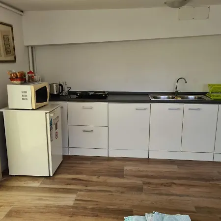 Πανσιόν Asso Di Cuori